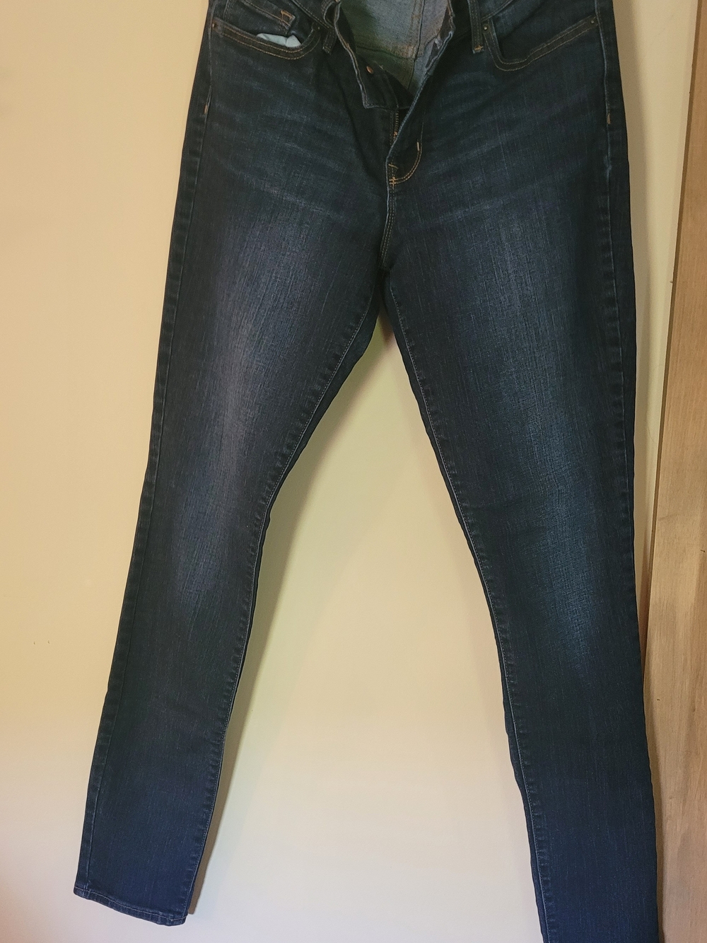Old Navy Women’s Dark Indigo Curvy Skinny Jeans